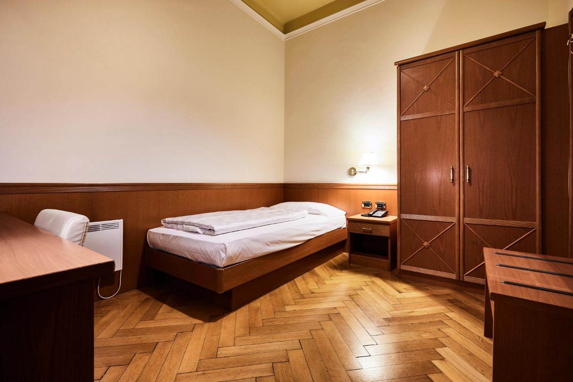 Hotel Jarolim Bressanone Bagian luar foto