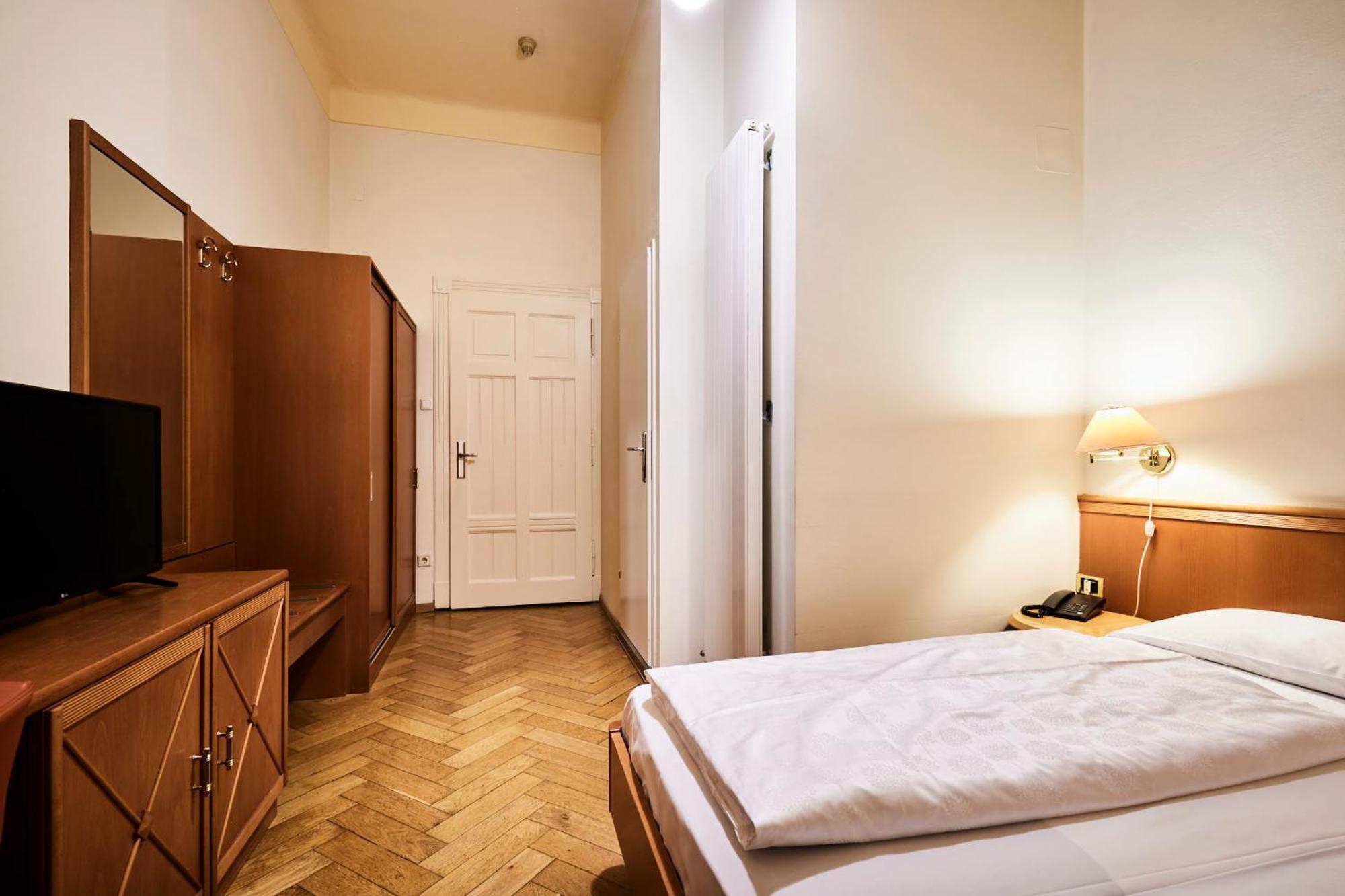 Hotel Jarolim Bressanone Bagian luar foto